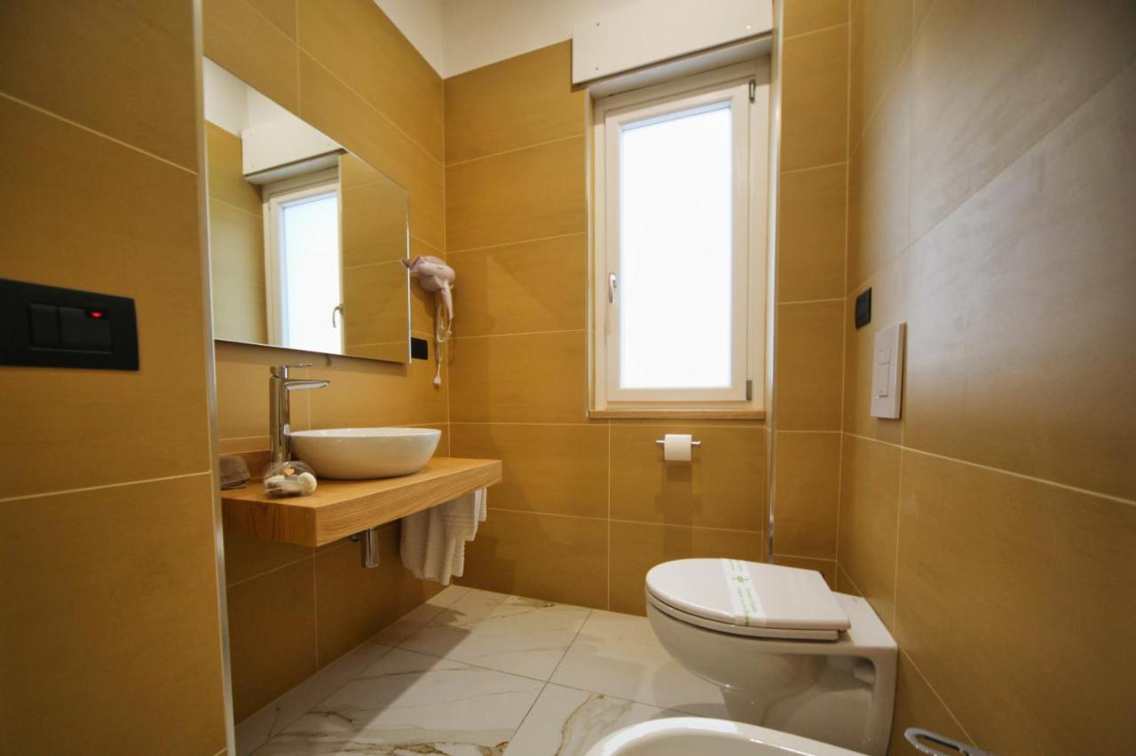 Be-Coloured Hotel Napoli Ngoại thất bức ảnh