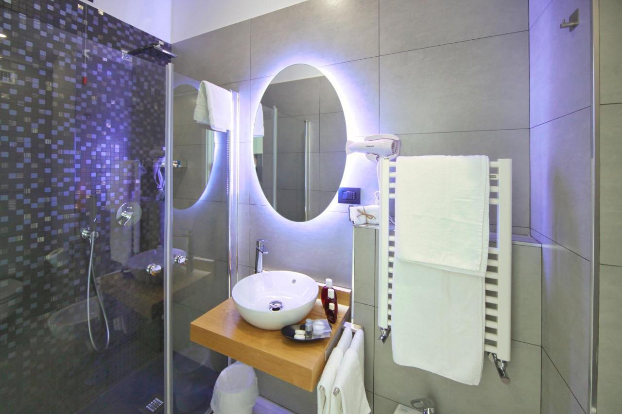 Be-Coloured Hotel Napoli Ngoại thất bức ảnh