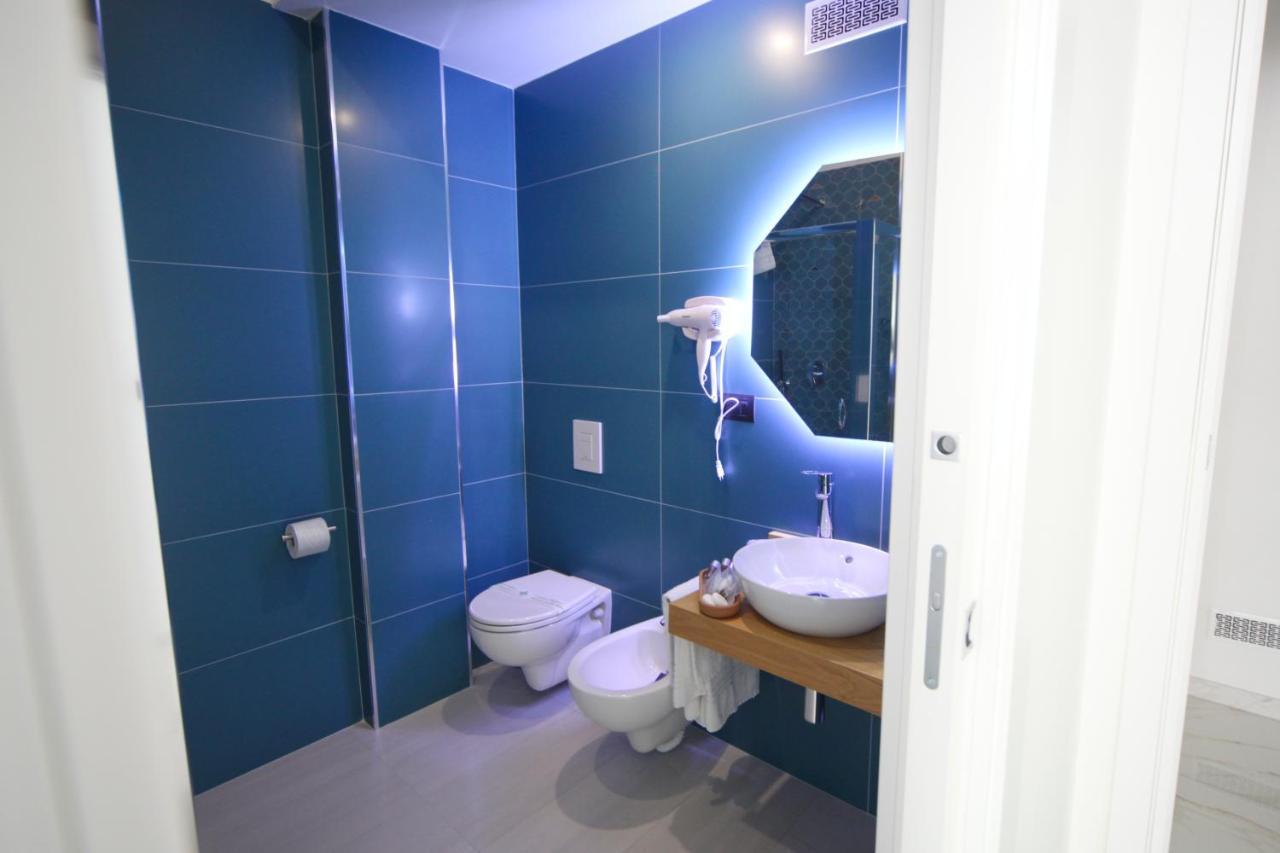 Be-Coloured Hotel Napoli Ngoại thất bức ảnh
